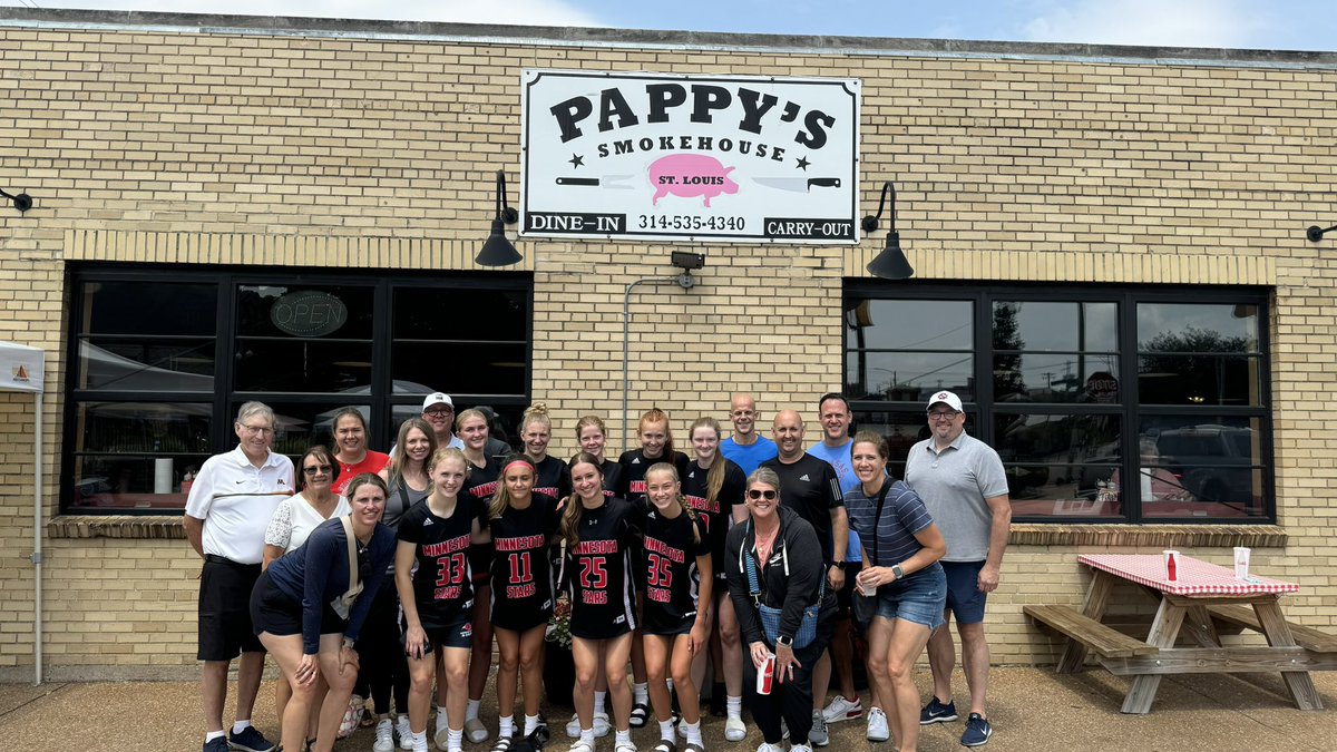 MNStarsLindahl's tweet photo. Nice win this morning followed by team lunch @ Pappy’s Smokehouse (St. Louis, MO) https://t.co/kRnSg09Nwe