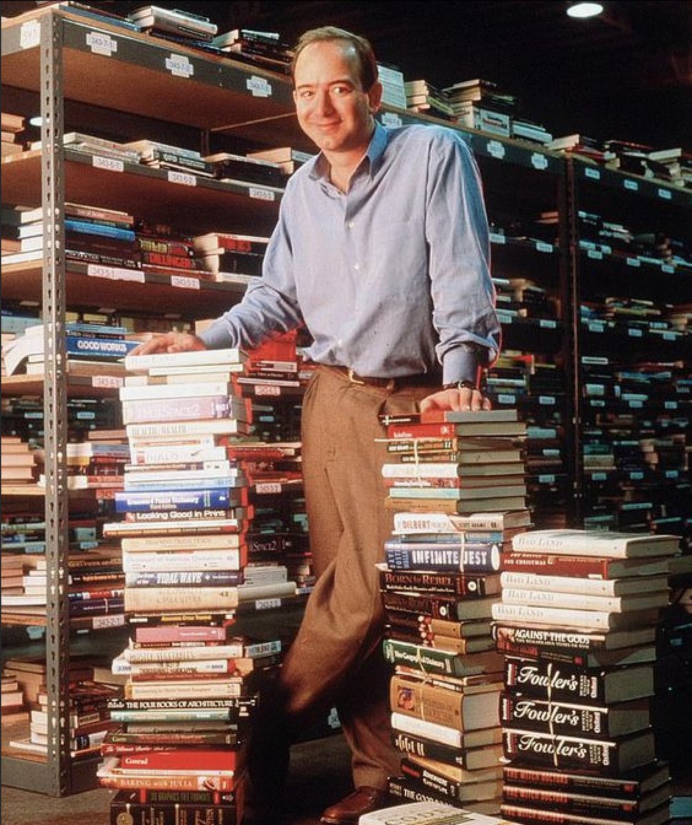 Deep_GeniusAi's tweet photo. Voici 18 livres que Jeff Bezos, Elon Musk et d'autres grands PDG recommandent.

Selon leurs dires, ils vous permettront de réussir 100 fois mieux.

Lisez attentivement ou restez fauché https://t.co/QfNRYGXi7o
