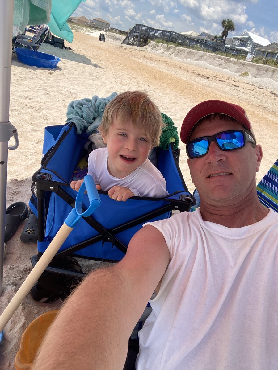 Relaxing with this dude before going back to reality 🏖️🌊☀️ #TeamCrew