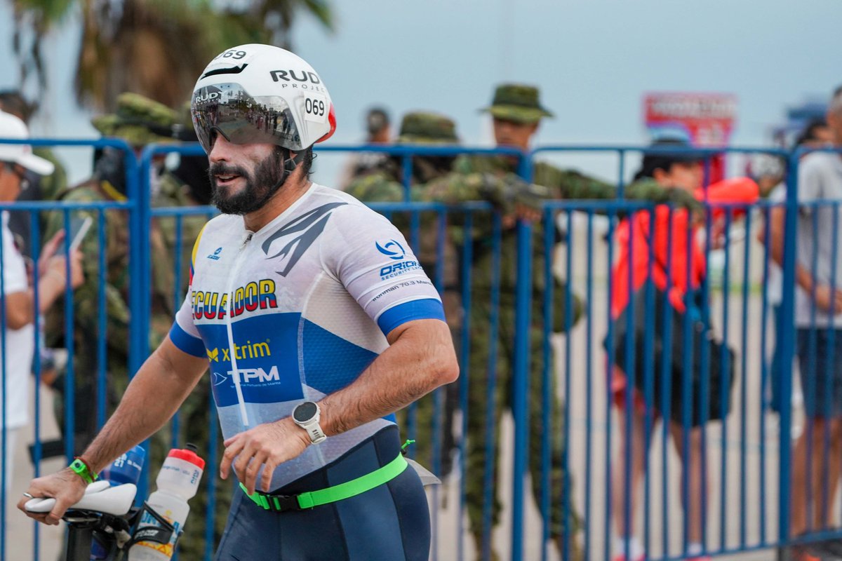 JuanJose_J4's tweet photo. Ironman 70.3 de Manta 2024
Una verdadera fiesta 🏊🏻‍♂️🚴🏻🏃🏻 🇪🇨 

#Swim #Bike #Run #Ironman703Manta #IM703 #SomosPython https://t.co/Gl76NvsVUJ
