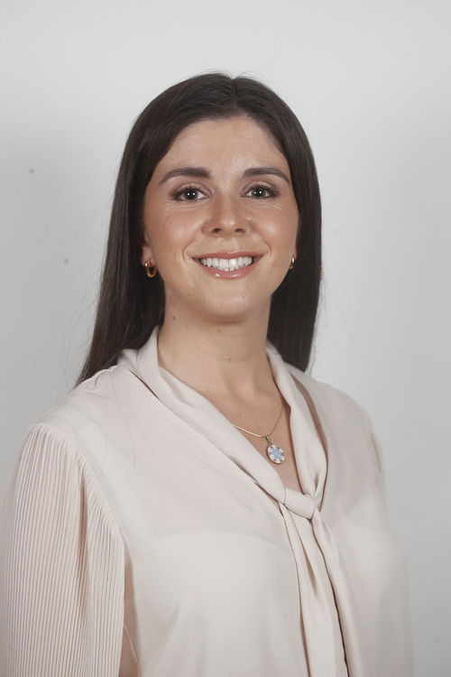 Caplevi1540's tweet photo. Hay que reconocerlo, la diputada Barchiesi estuvo siempre con el cabo Zamora, le ofreció trabajo cuando fue desvinculado de Carabineros injustamente, lo apoyó durante todo el juicio del caso Pio Nono. https://t.co/9DFbWvY7z1