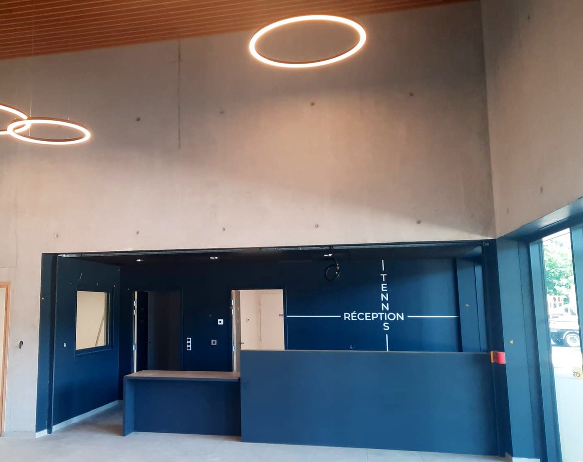 Visite aujourd’hui dans les toutes nouvelles installations du TC Bellegarde (Ain), en compagnie de Mr le Maire de Valserhône, Régis Petit, et ses adjoints, ainsi que du président du club, Jean-Michel Ballard. 

Ce club a notamment bénéficié de l’aide fédérale pour pouvoir