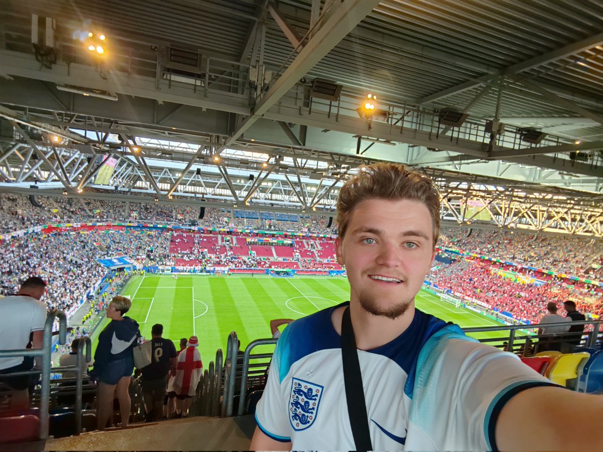 wickett_al86300's tweet photo. Well the Euro24 journey is over 6/6 England games attended and in the travel club but no ticket for the final because of a poor allocation given by Uefa. Absolutely heartbroken https://t.co/A2CYLqadBd