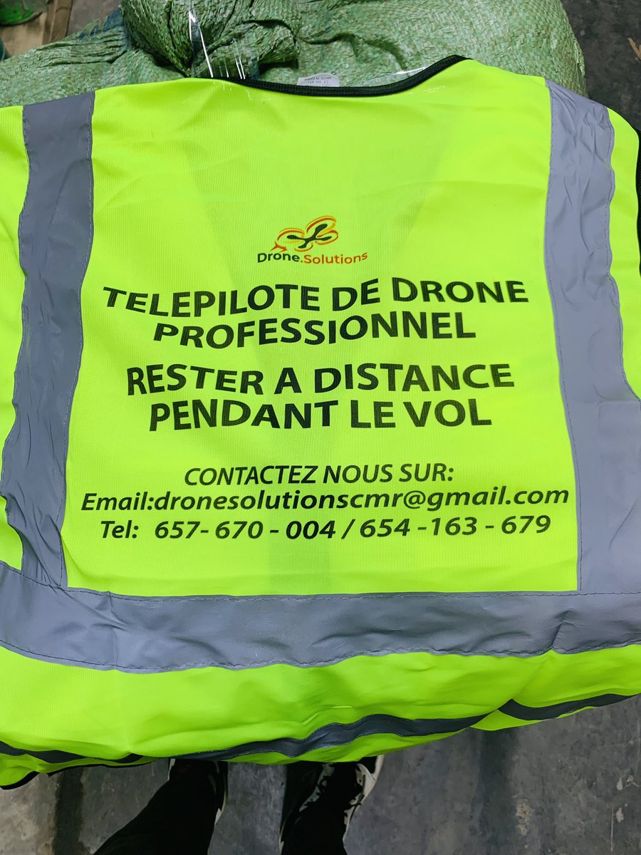 DroneSolutions_'s tweet photo. Be professional ✅
#telepilote a votre disposition 
#location de #drone
#Maintenance  de #drone https://t.co/u7YZrMUfo0