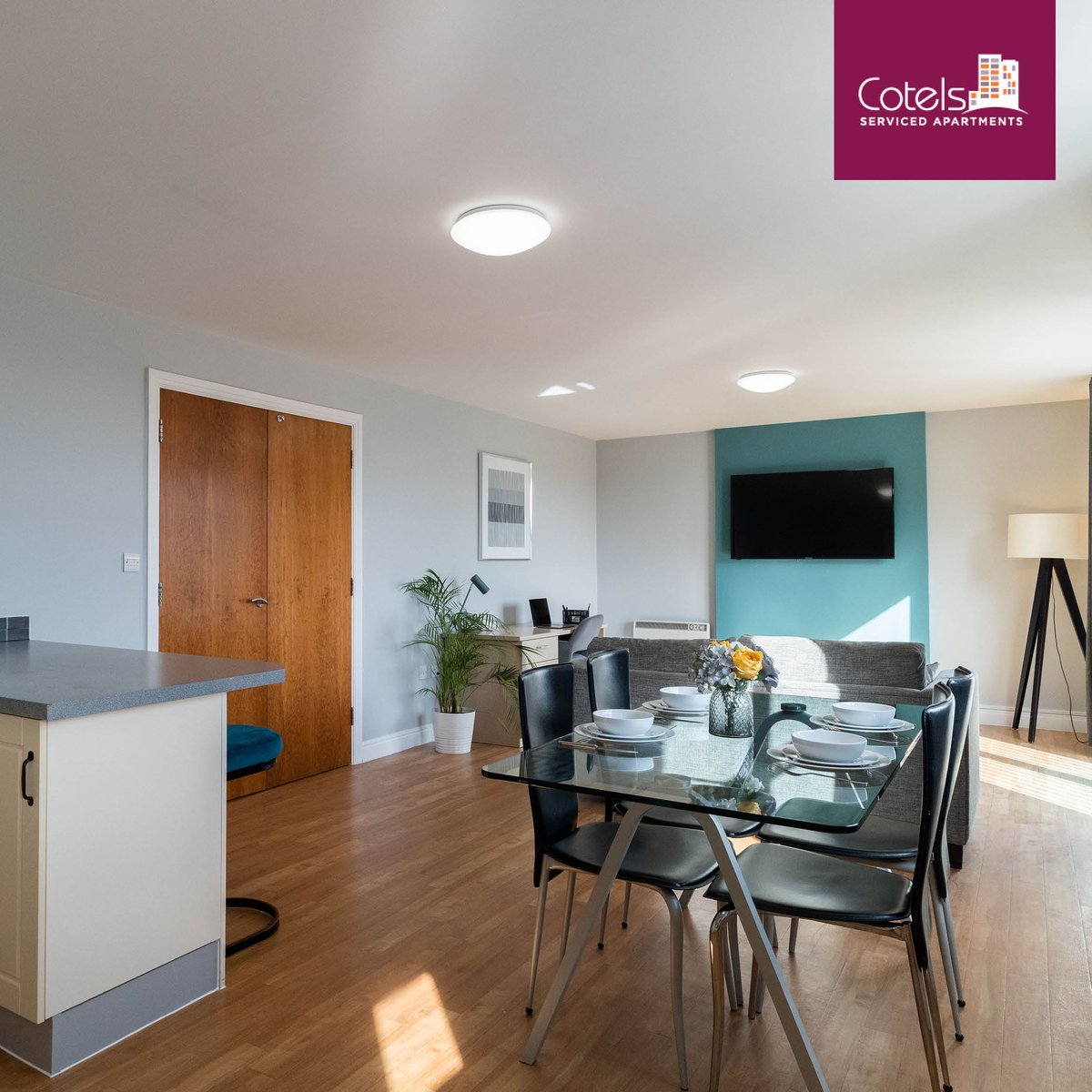 💼 Need accommodation for your corporate team during a conference in Derby? 

Cotels serviced apartments offer spacious layouts and convenient amenities, perfect for group stays. 

Book now at cotels.co.uk! 

#ConferenceAccommodation #GroupStays