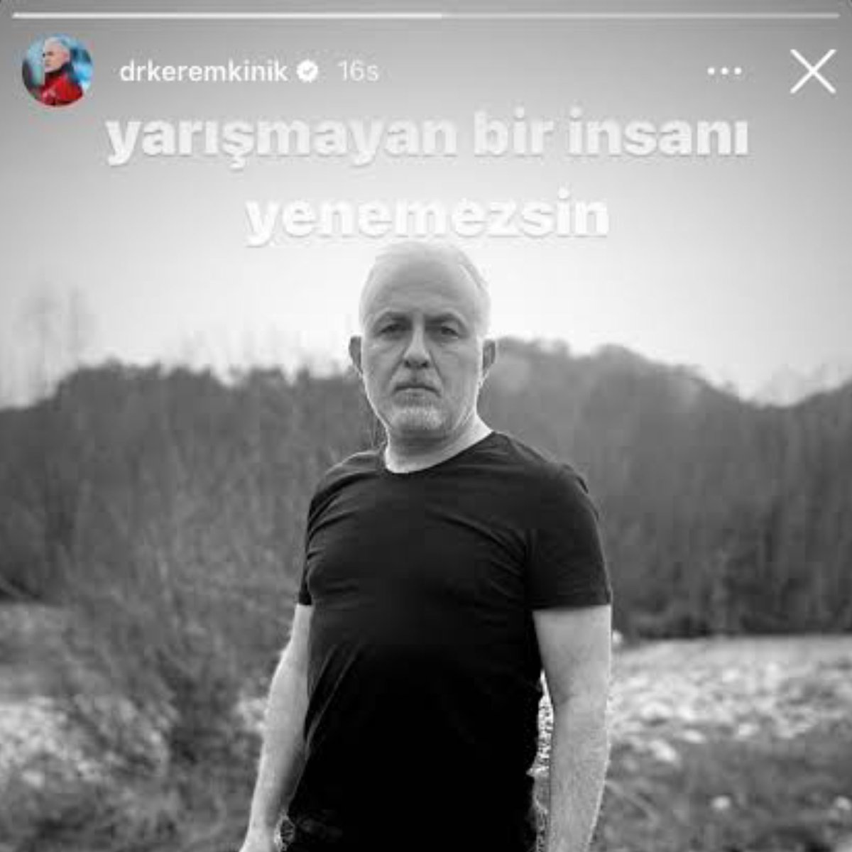 bgyetherr's tweet photo. Eski Kızılay Başkanı Kerem Kınık'ın kızı Fatma Zehra Kınık'ın kullandığı otomobil, İstanbul Beykoz'da bir motosiklet ile çarpıştı.

Feci kazada 16 yaşındaki Batın Barlas Çeki hayatını kaybetti.

Gözaltına alınan Kınık’ın kızı serbest bırakıldı. (Ekoltv) https://t.co/Irvb3hiQ9C