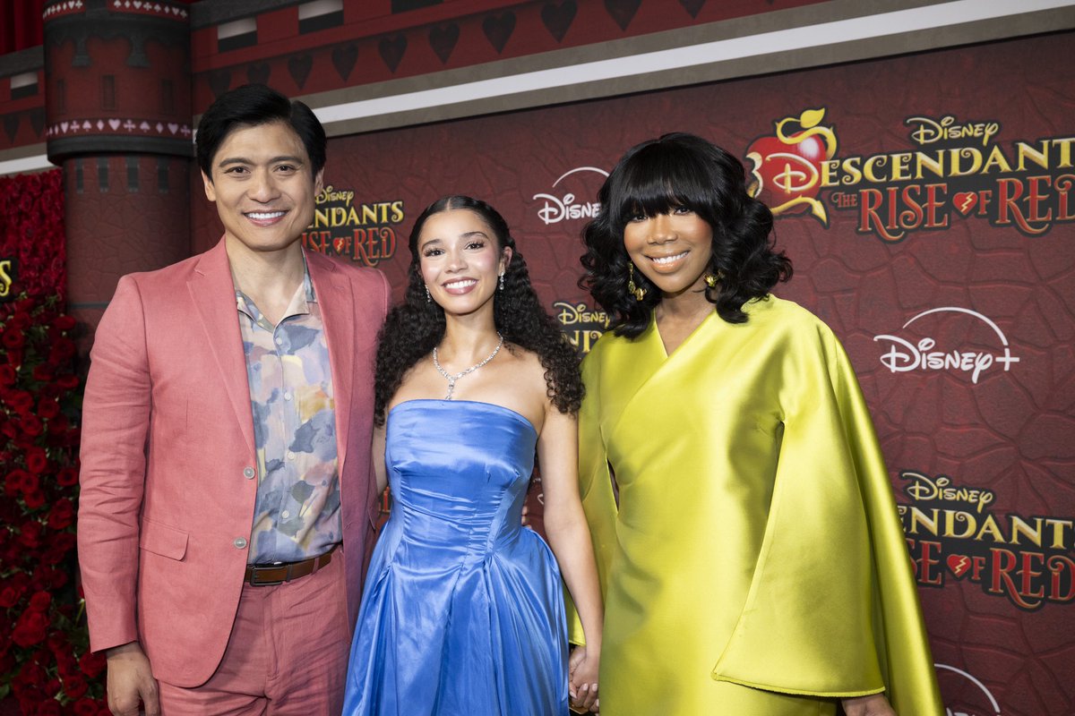 4everBrandy's tweet image. A magical night on the red carpet ✨
Descendants: #TheRiseOfRed is now streaming on #DisneyPlus