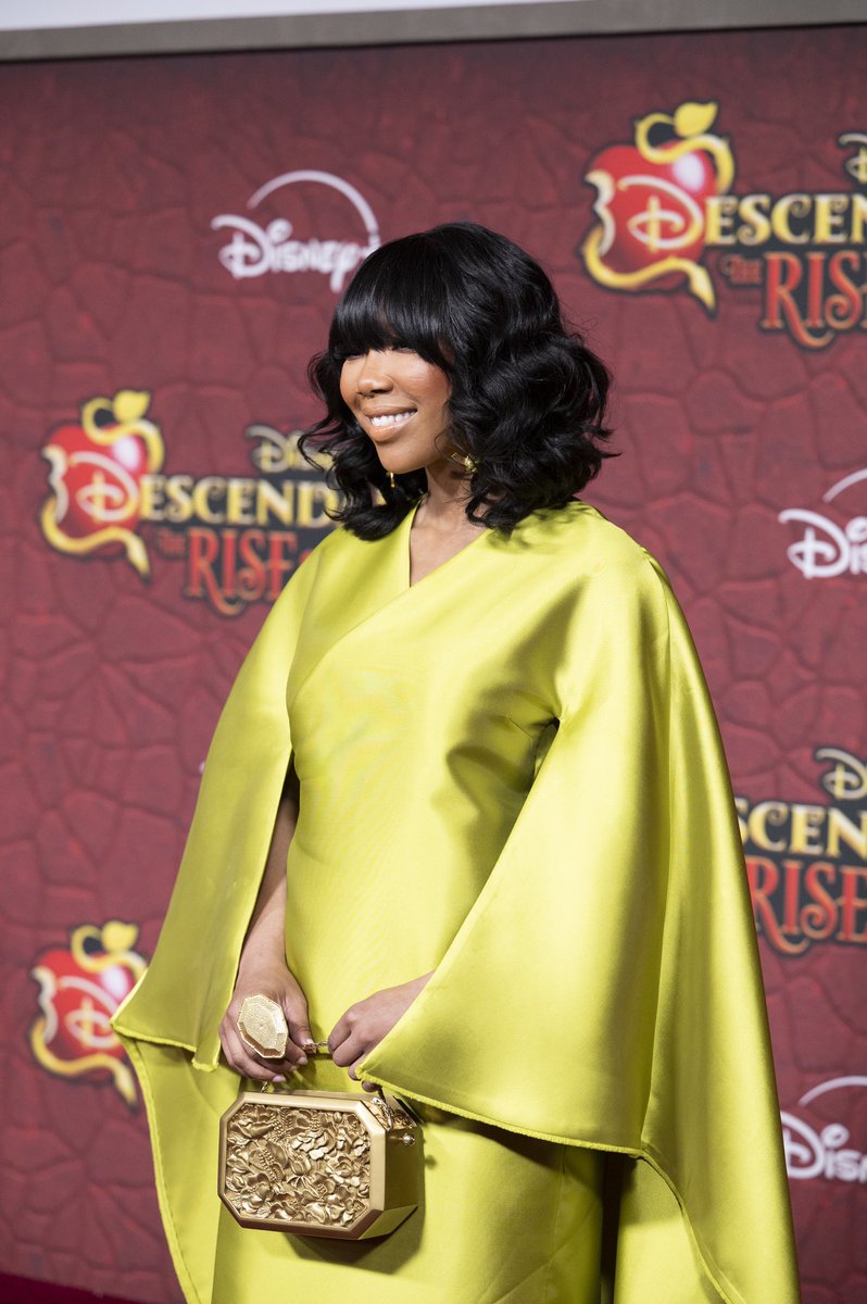 4everBrandy's tweet image. A magical night on the red carpet ✨
Descendants: #TheRiseOfRed is now streaming on #DisneyPlus