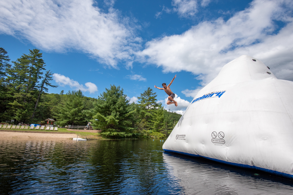 PuritySpring's tweet image. Discover lake life at Purity Spring Resort conveniently located central to the scenic White Mountains and Lakes Region of New Hampshire. Learn more at purityspring.com 🏊🦞 🛶 #LakeLife #SummerFun #GetawayDestination #VacationGoals #VisitNH