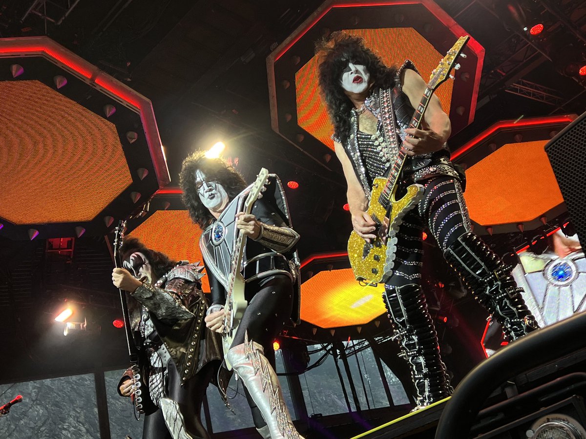 jojoatilano's tweet photo. A year ago today, we were at Dalhalla, Sweden rockin’ out to ⁦#KISS! The venue is a rock quarry! 🤯💋🤘🏻 ⁦@kiss⁩ ⁦@thierrycoup⁩ https://t.co/zyqYmFnz2K