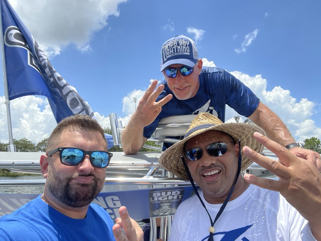 jayRecher's tweet photo. 3 years ago today
One of my favorite pictures ever
@NigelK13 #CaptainMike
#GoBolts #NHL #StanleyCup #iHeartRadio https://t.co/digJALn20S
