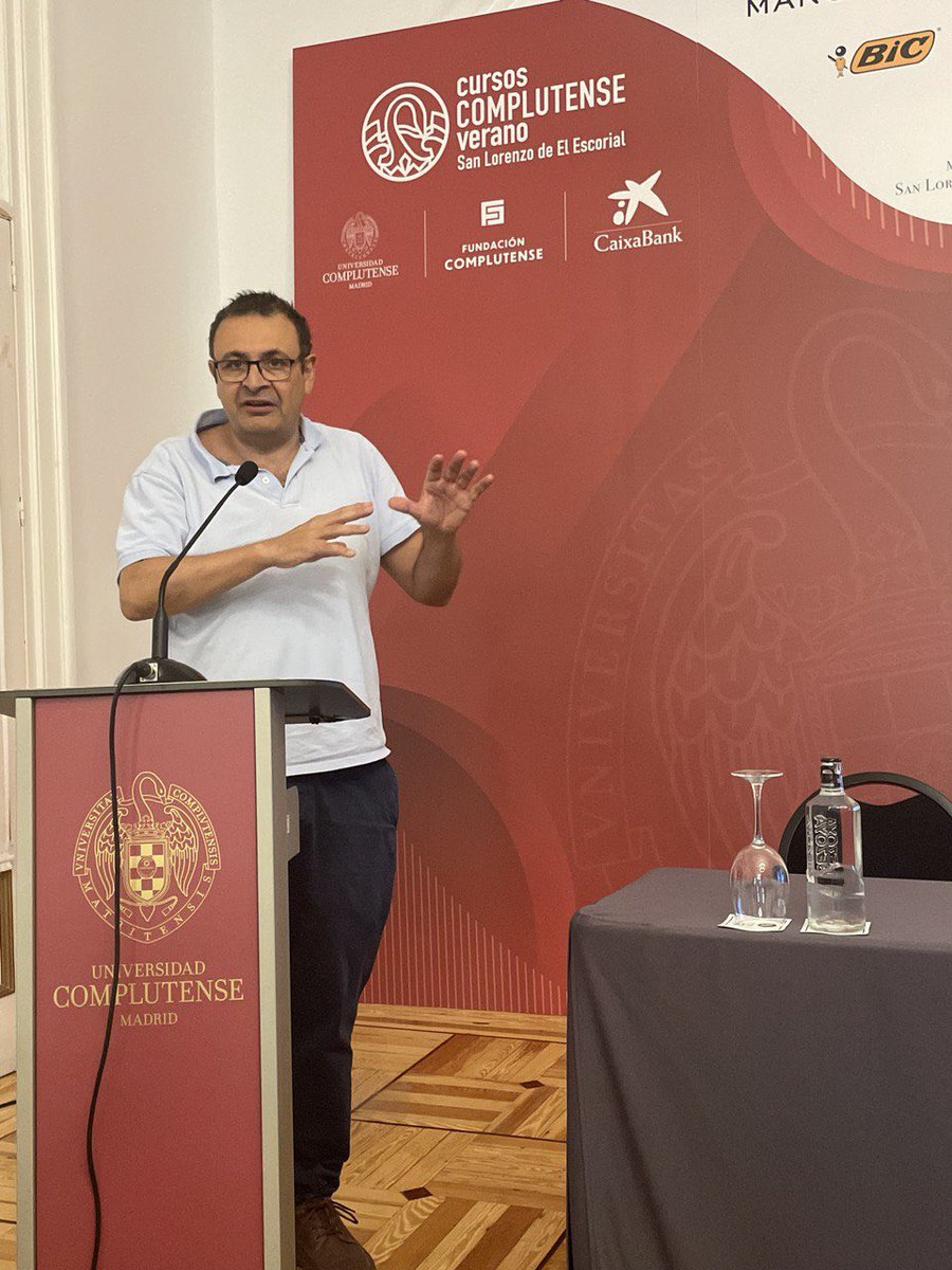 sumar's tweet photo. Clausuramos nuestro curso de verano de la UCM con la intervención de Ignacio Sánchez-Cuenca sobre la crisis de intermediación y representación y sobre las opciones desde la izquierda.

Gracias a todos y todas por asistir 🩷 https://t.co/wOTG3j8b8I