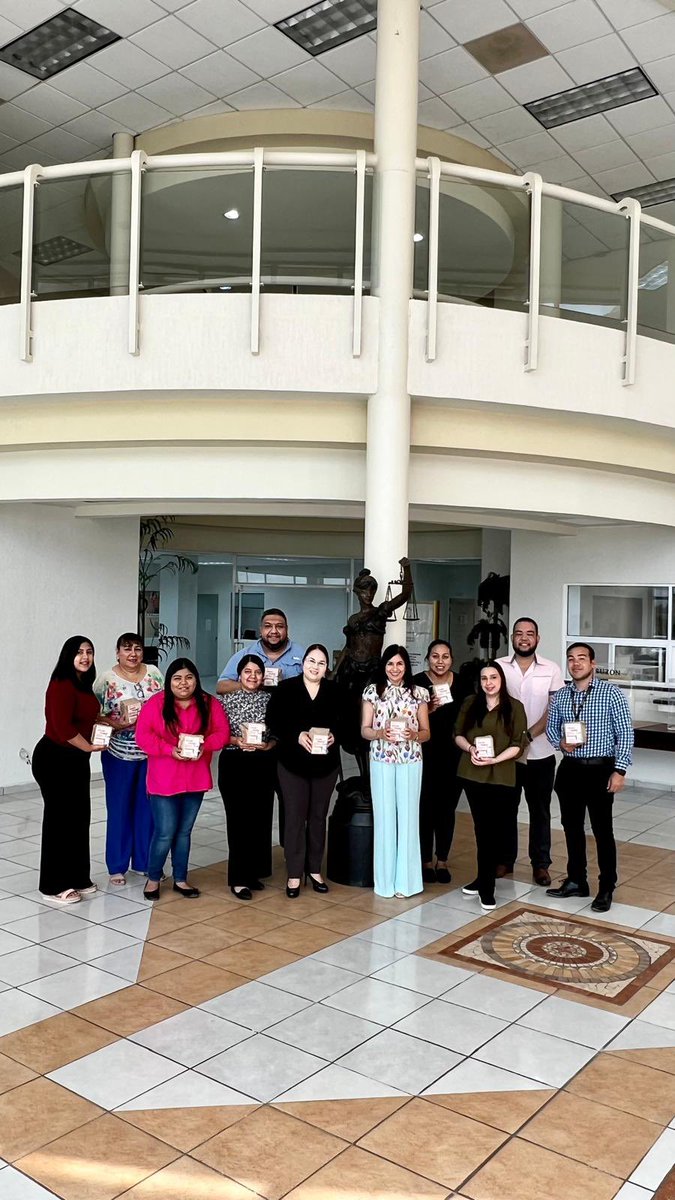 Muchas gracias Magistrado Presidente <a href="/MiguelMery/">Miguel F. Mery Ayup</a> <a href="/PJCoah/">Poder Judicial Coah</a>