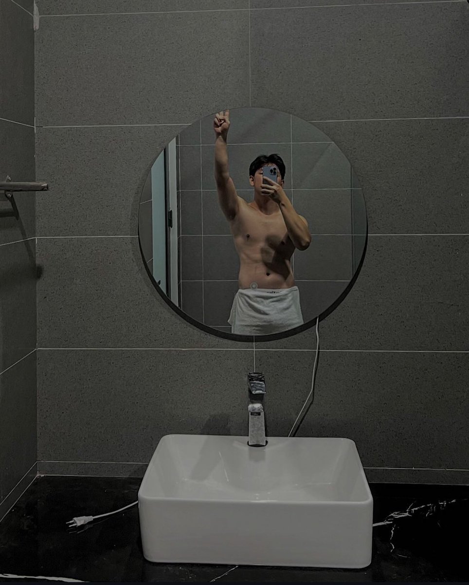 duahaune tweet media