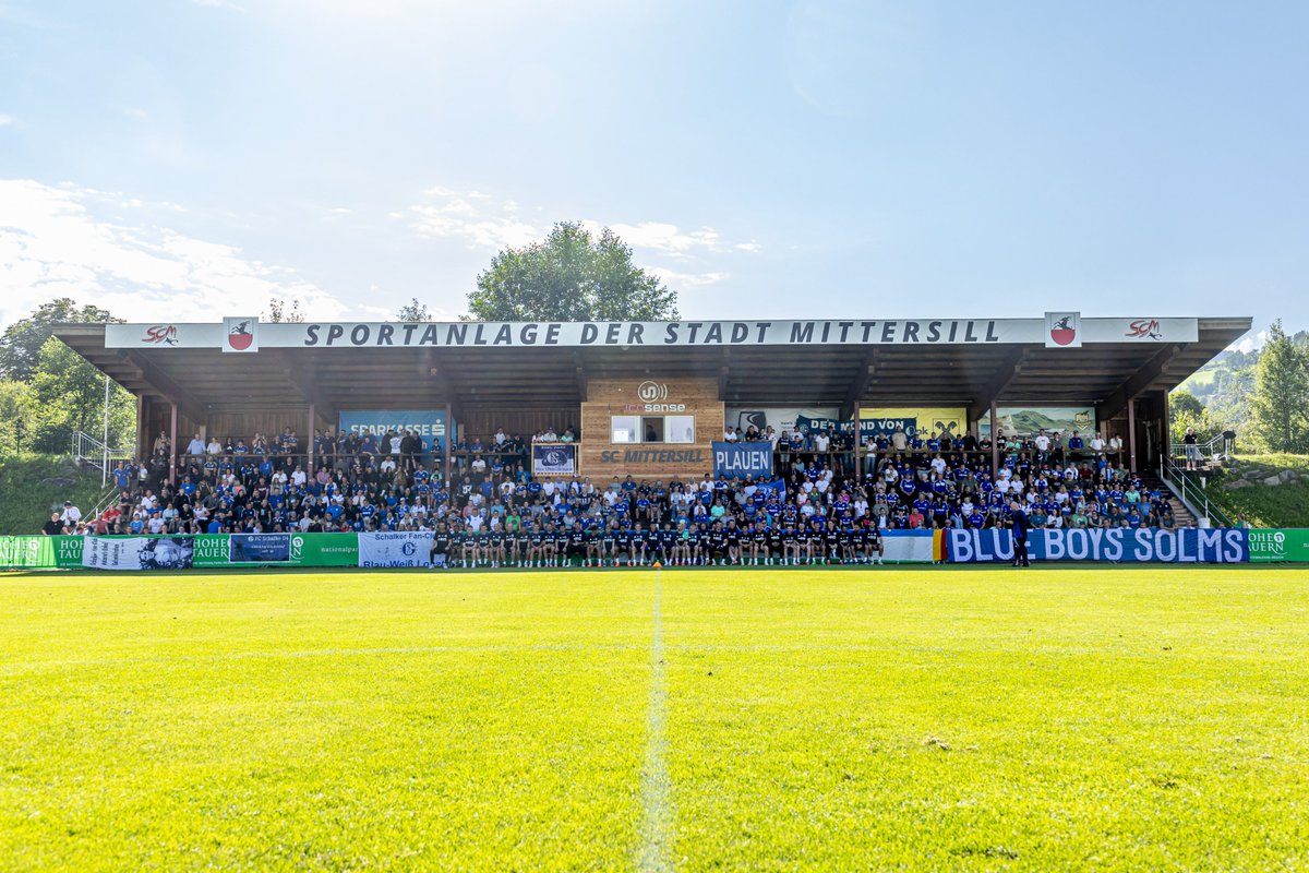 s04's tweet image. Mannschaftsfoto #S04InMittersill 2024 ✅📸

#S04 | @s04fanbelange