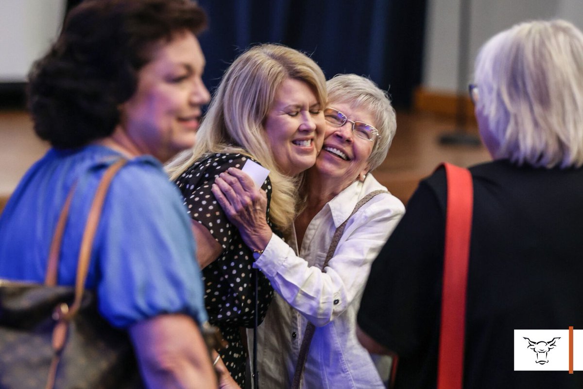 Alumni, friends, UTA members and local leaders gathered Thursday in celebration of Allan Saxe’s life.
(🖋️: <a href="/amandaLaldridge/">Amanda Aldridge</a>, <a href="/pmalkomes/">Pedro Malkomes</a>)
(📸:<a href="/PixaPerfect_/">Samari Goffney</a>, <a href="/RonaldoBolanos_/">Ronaldo Bolaños</a>, <a href="/trinhvchristine/">côm trinh</a>)
theshorthorn.com/news/everlasti…
