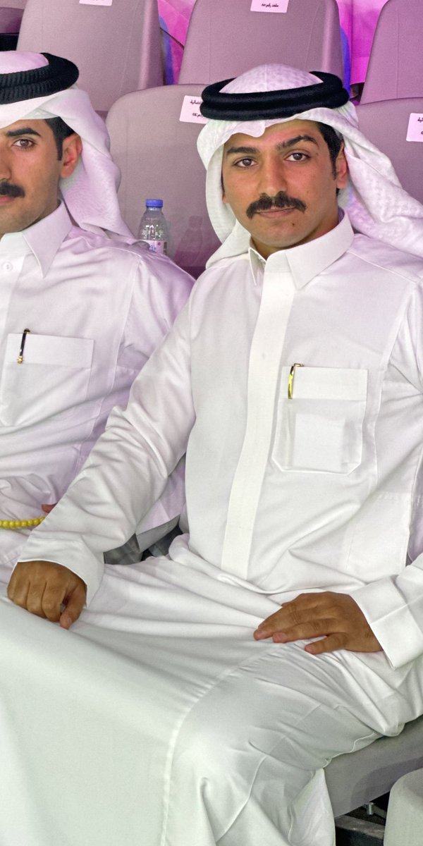 dh_305ll's tweet photo. #مناحي_الرجباني المكسب الوحيد الي كسبته بالبرنامج معرفة ذا شخص..  ورجال ذا راح يدخل بالاعلام بقوه جباره والله يعينكم ياللي يبي ينافسه يبي يتعب معه🔥🤌 https://t.co/VUcSZ41zJS