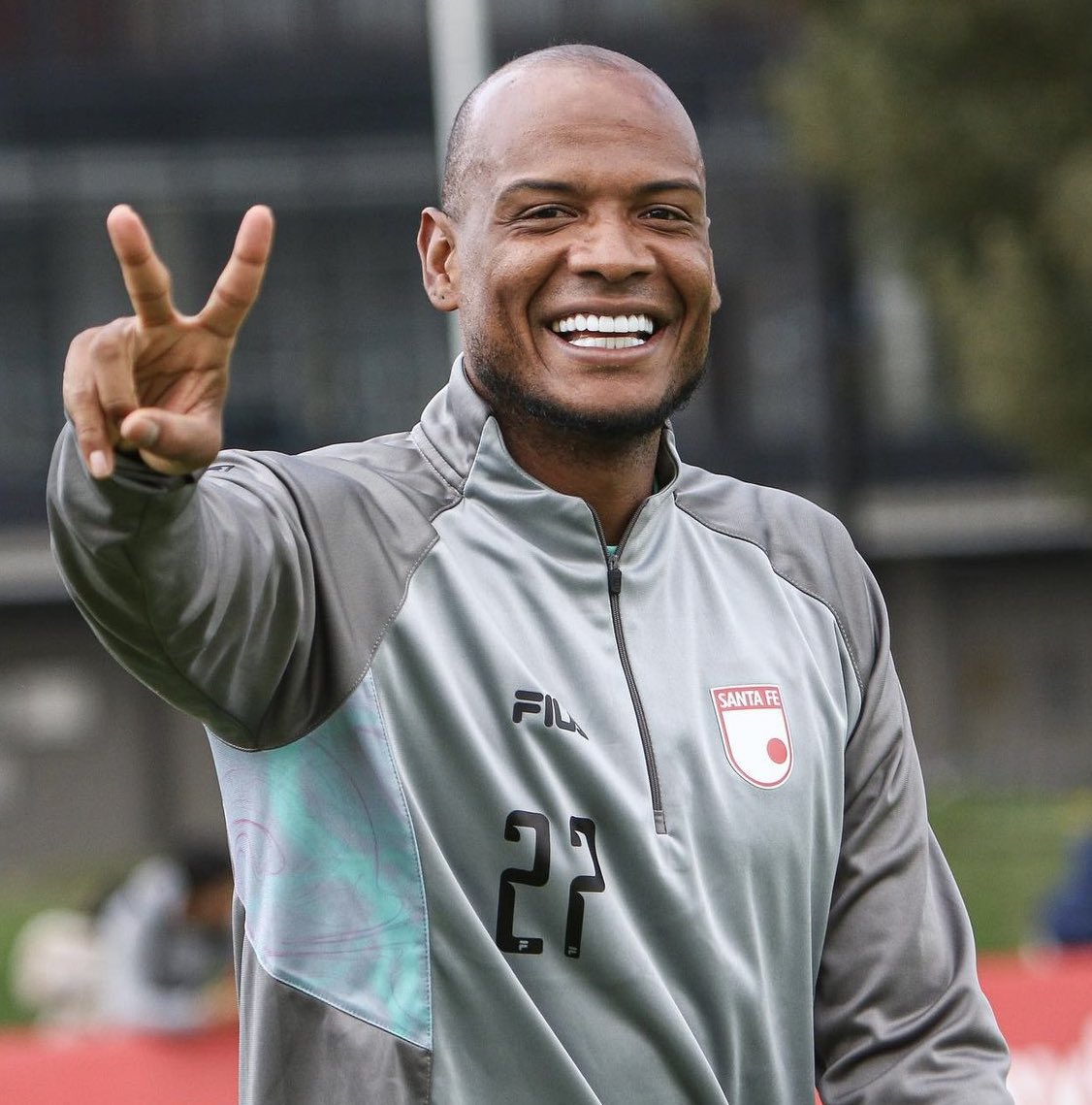 ¡José Erik Correa⚽️, es la quinta salida de <a href="/SantaFe/">Independiente Santa Fe</a> 🇮🇩 para el 2024-Ii!

📌Según adelantó <a href="/PSierraR/">Pipe Sierra</a> , el delantero de 31 años ya rescindió su contrato con el conjunto Cardenal.

Así le fue con el León🦁:

🏟️19 partidos disputados | 5 como titular
⏱️518 minutos
⚽️2 goles
🅰️2