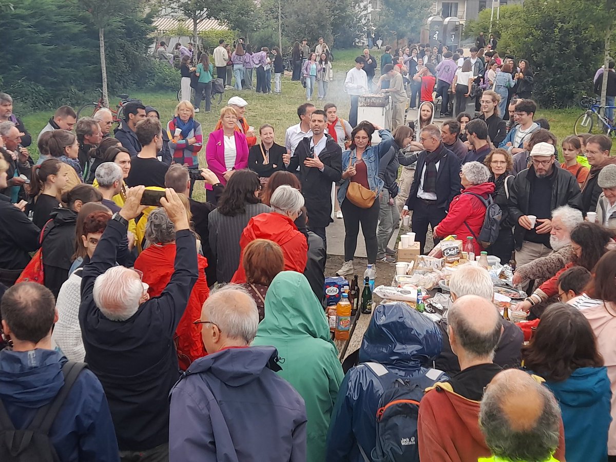 David Thomas 🌻🌳✨️ tweet media