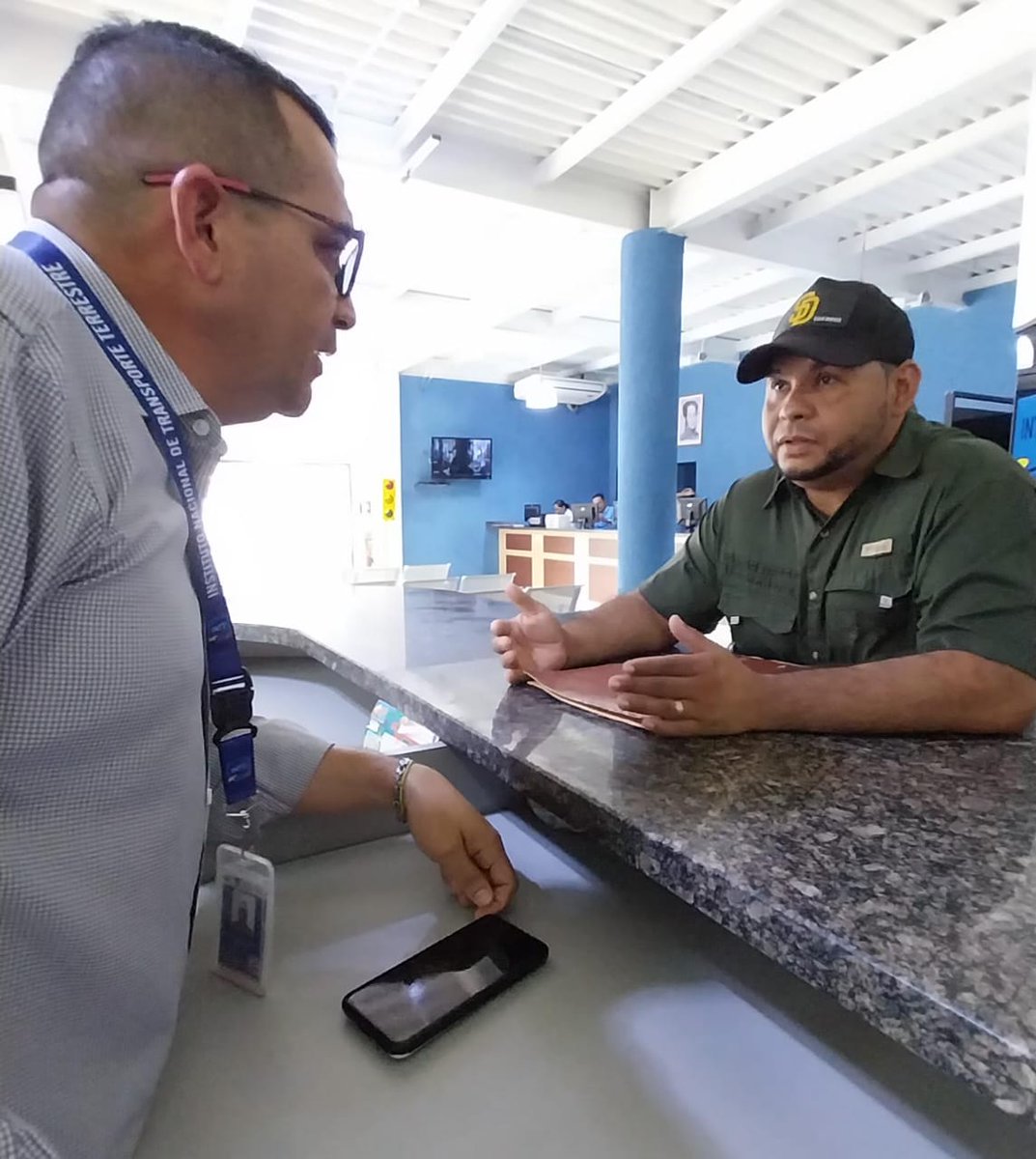 orcagua's tweet photo. #Tramites | #INTT @orcagua garantiza, una respuesta inmediata a los usuarios que ameritan la reposición de placas identificadoras, con la finalidad de mantener el parque automotor al día.

#LaPoesíaNosUne https://t.co/UZnSwWruWA