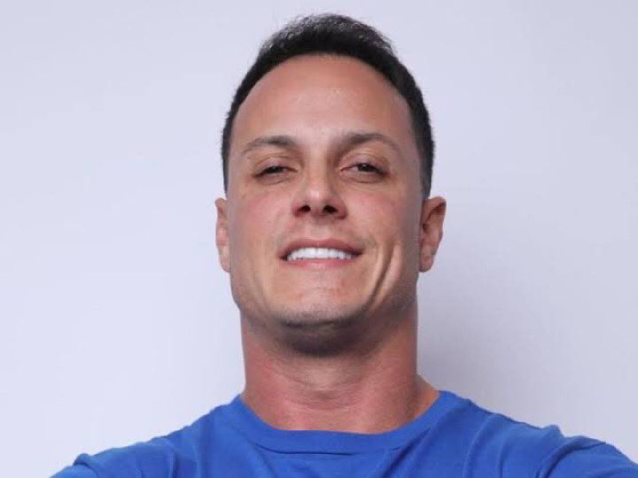 pingonilde's tweet photo. Felipe foi retirado do reality ‘A Grande Conquista’ por descolorir obrigações militares. O ex-participante é um policial militar. https://t.co/zsdXV16kcw