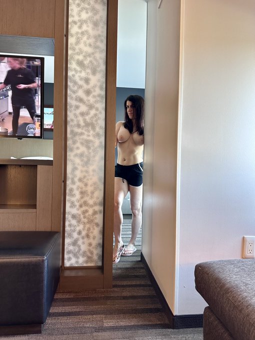 Say hi when you see it ✨👋🏻 https://t.co/0gHzGfLNPf<a href="/tag/mvsales"class="tags"><span>#mvsales</span></a>