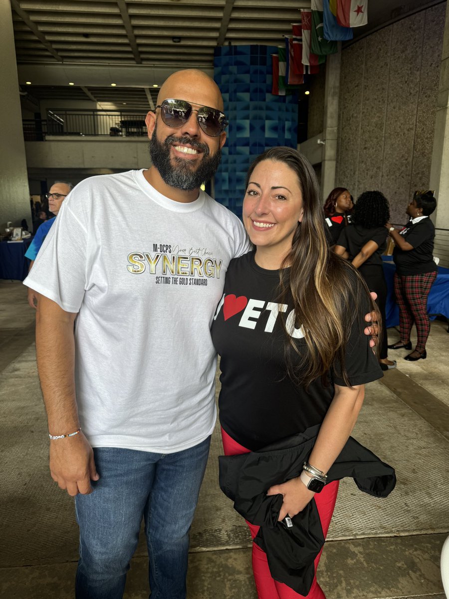 vicefranco's tweet photo. Synergy 2024. Great running into former colleagues Ms. Alvarez,AP at William A. Chapman Elementary and Ms. Stone, IS for Science at ETO. #settingthegoldstandard #synergy2024 #MDCPS @Synergy_MDCPS @MDCPSCentral @MDCPSSouth @HMFlagler_ES @wachapmanelem @MDCPSETO https://t.co/NuBXLdznv9