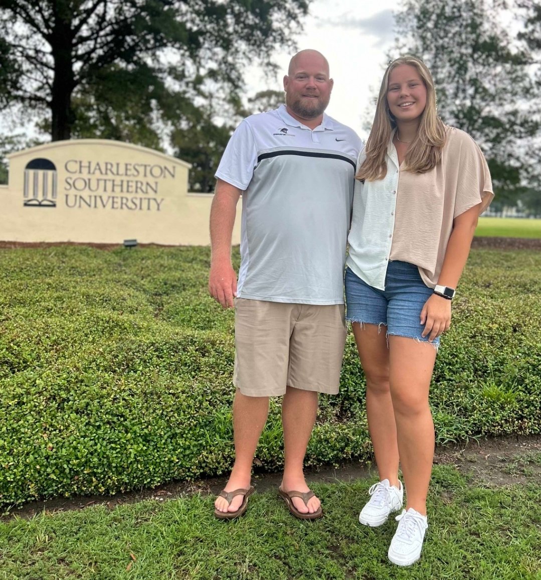 Lily Rowan tweet media