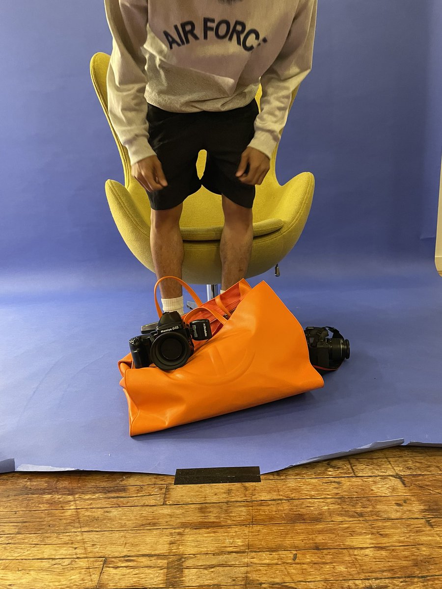 RETR0000's tweet photo. Safe to say I love my @TELFARGLOBAL great camera bag btw https://t.co/xQRROmc5FK