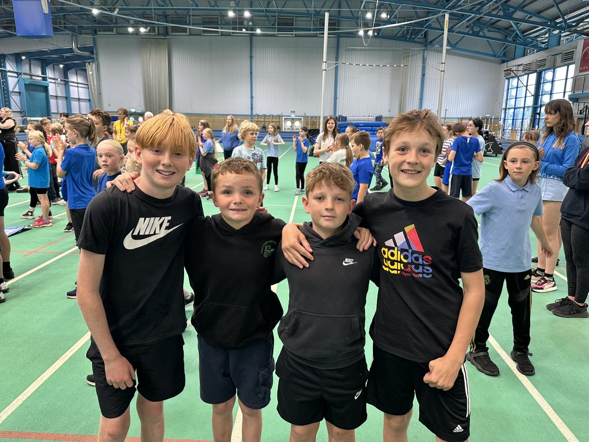 Llangan Primary School tweet media