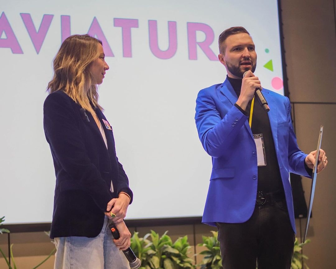 CamDiversidad's tweet photo. En #WeTrade2024 @aviatur nos cuenta cómo se posicionaron como la agencia de turismo incluyente más grande de Colombia y recibieron el certificado Friendly Biz. 

#TurismoIncluyente #Diversidad #Aviatur #FriendlyBiz #WeTrade2024 #TurismoParaTodosYTodas https://t.co/GQfTiw5IMk