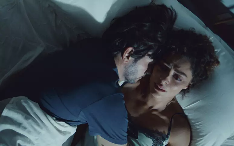 Desde sua estreia, no dia 5 de julho, #PedaçoDeMim está no top 10 de séries mais assistidas da Netflix em 21 países.

bit.ly/4cCVGjs / UOL