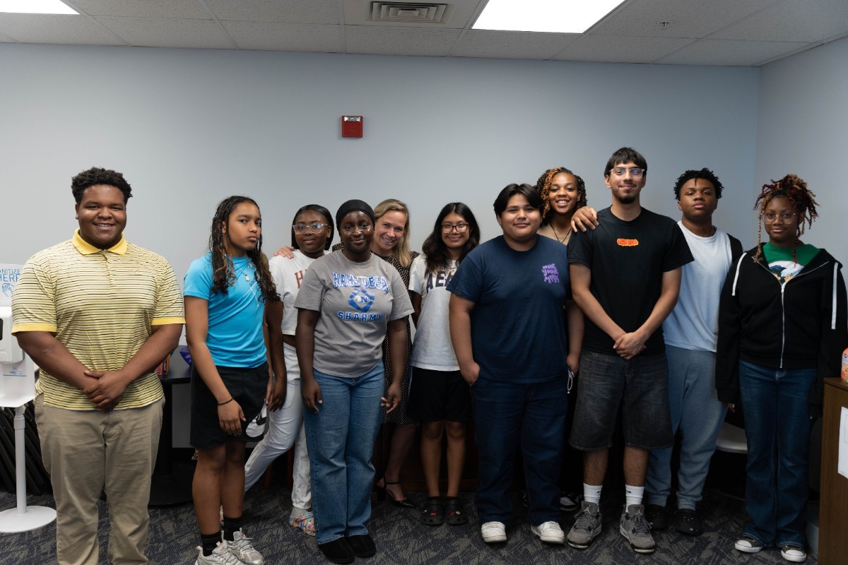 Congrats to our MontcoWorks Public Service Pathways Fellows! These #MontcoPA high school students spent the last three weeks discovering potential career paths in local government. We love seeing young people with enthusiasm for public service! brnw.ch/21wLgA3