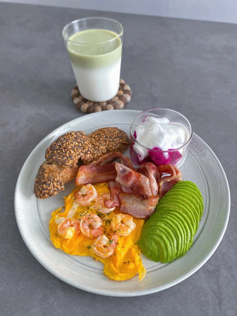 Freida59940148's tweet photo. "Mornings are brighter with a delicious breakfast and a positive mindset. 💪" https://t.co/87oJTINEej