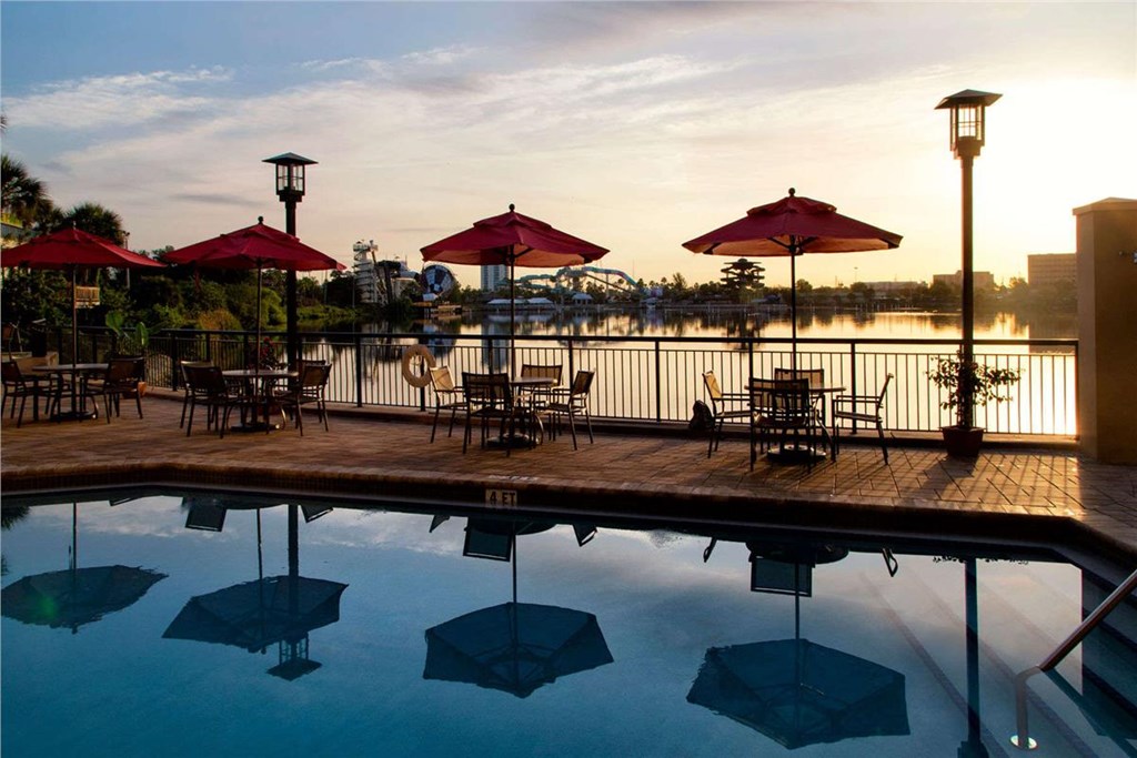lancingtravel's tweet photo. Summer school holidays 2024 - two free nights - Ramada Plaza Resort &amp; Suites International Drive

Orlando summer school holidays 20.....

 - View Further Details :: https://t.co/s3bxq6ql3l https://t.co/2KD9KhRwLW