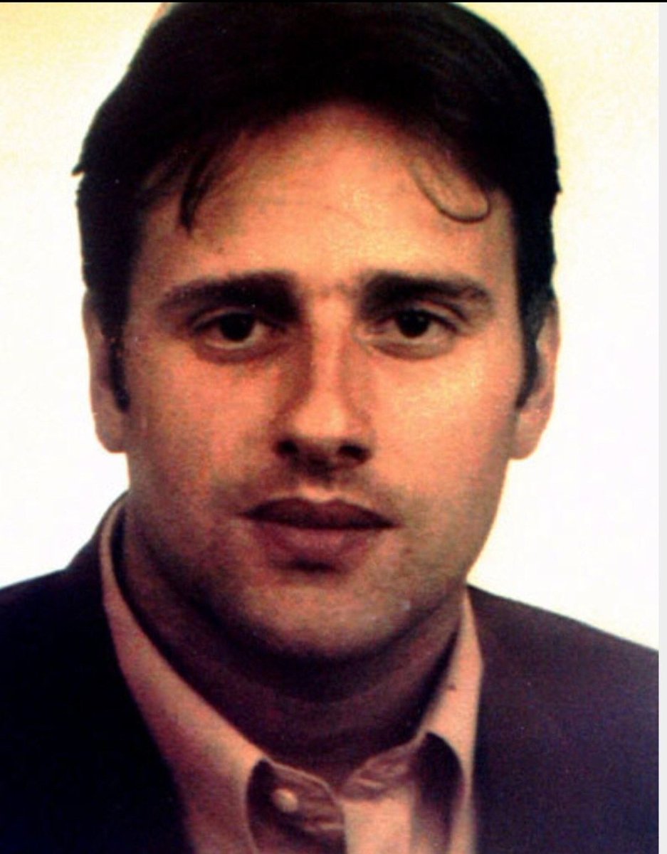 AntonioRNaranjo's tweet image. Puedo equivocarme, pero no he visto ningún mensaje de nadie del Gobierno ni de la izquierda recordando a Miguel Ángel Blanco. Quizá sea porque su mirada lo dice todo de todos y de todo.