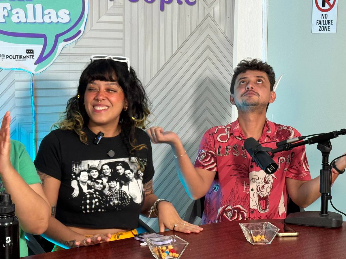 Politikmnte's tweet photo. Su #podcast 🎙️ diverso 🏳️‍⚧️ #SinFallas🏳️‍🌈 registra un capítulo más, esta vez el invitado fueros las historias de nuestra #PrimeraChamba como personas visibles #lgbtq

No se pierdan el próximo capítulo con @millennialzeta, Korina, Alex y Orlando para que escuchen algunas de las anécdotas, algunas divertidas otras no tanto pero que reflejan los retos laborales y profesionales a los que se enfrentan las personas que son discriminadas por su identidad, preferencia o condición.

#Politikmnte #amazingpeople