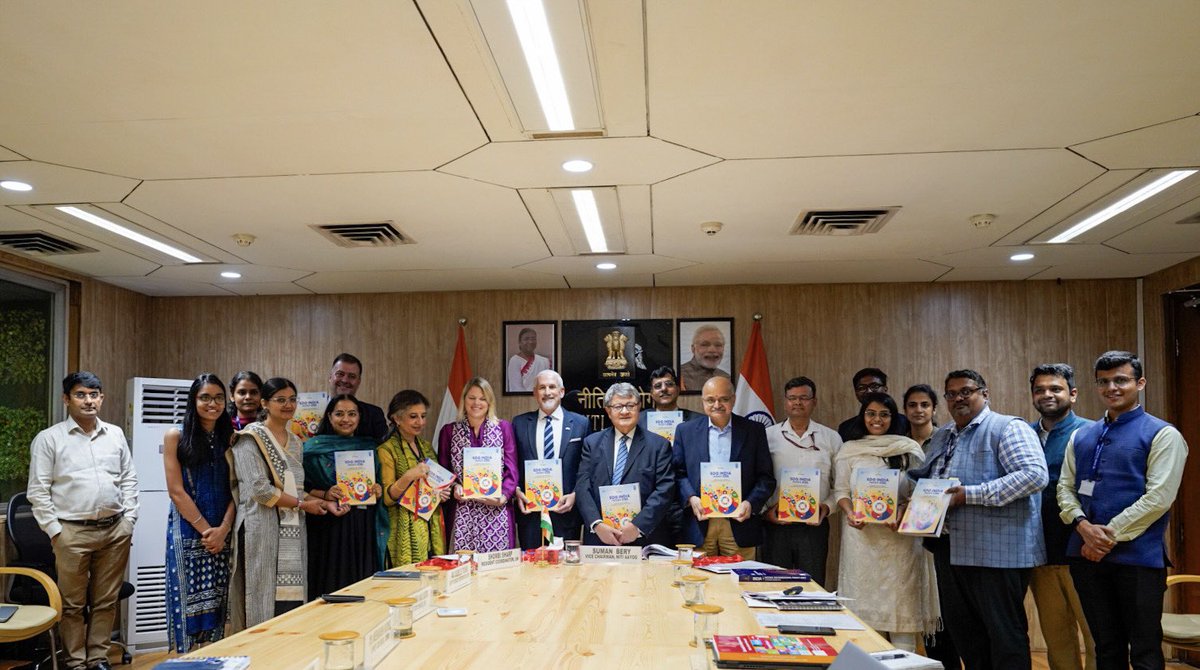 istschan's tweet photo. Honoured to join the launch of #SDGIndiaIndex 2023-24 with Vice Chairman @suman_bery &amp; CEO BVR Subrahmanyam from @NITIAayog &amp; @shombisharp @UNinIndia -This pioneering work by @NITIAayog supported by @UNDP_India highlights 🇮🇳 progress across 16 SDGs. Read: https://t.co/8UIzVVL7a2 https://t.co/AXjoCSUPwm