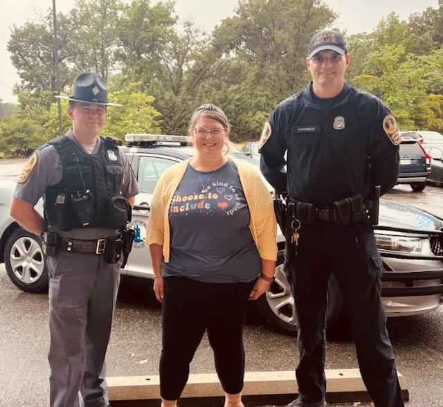 VSPPIO's tweet photo. TY, Hybridge Learning Group, LLC, for having #VirginiaStatePolice Troopers Fleenor & Verbeeck come & introduce ourselves to your amazing students! Making sure children w/autism understand those of us in uniform are here to help them can be a life-saving lesson. #ValorServicePride https://t.co/U9RLMngde2
