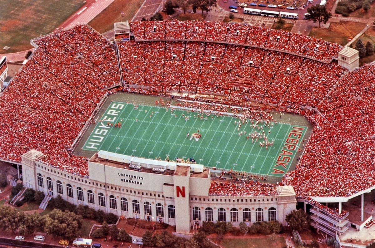 #Nebraska AD Troy Dannen confirms Memorial Stadium will be a grass field in 2026! #GBR