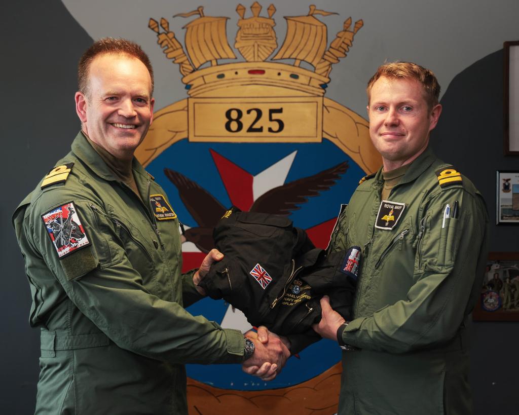 RNBlackCats's tweet photo. PDA Achieved! ✅️

Yesterday @825NAS hosted RAdm Rimington former CO of 702NAS and QHI who witnessed this year's Black Cats Display and awarded Scotty and Viv with their PDA! 

Look to the skies over @SouthportAir this weekend!

#BlackCatsDisplayTeam https://t.co/kb1ZjWDb7O