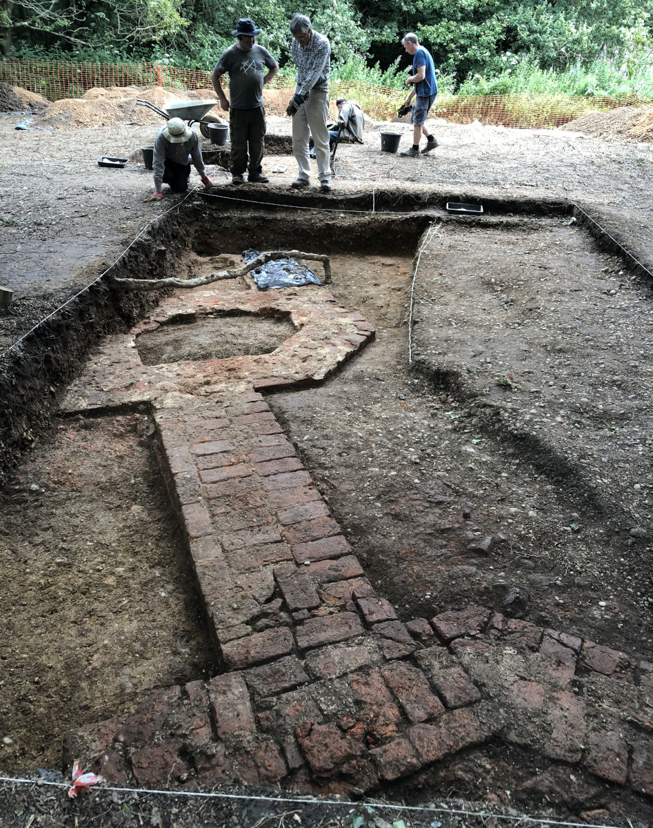 Join us in <a href="/Forty_Hall/">Forty Hall Estate</a> 's lime tree avenue today, 11am to 4pm and witness the rediscovery of a Tudor palace gatehouse.
Activities for families, finds fresh from the trenches and archaeologists on hand to answer your questions!