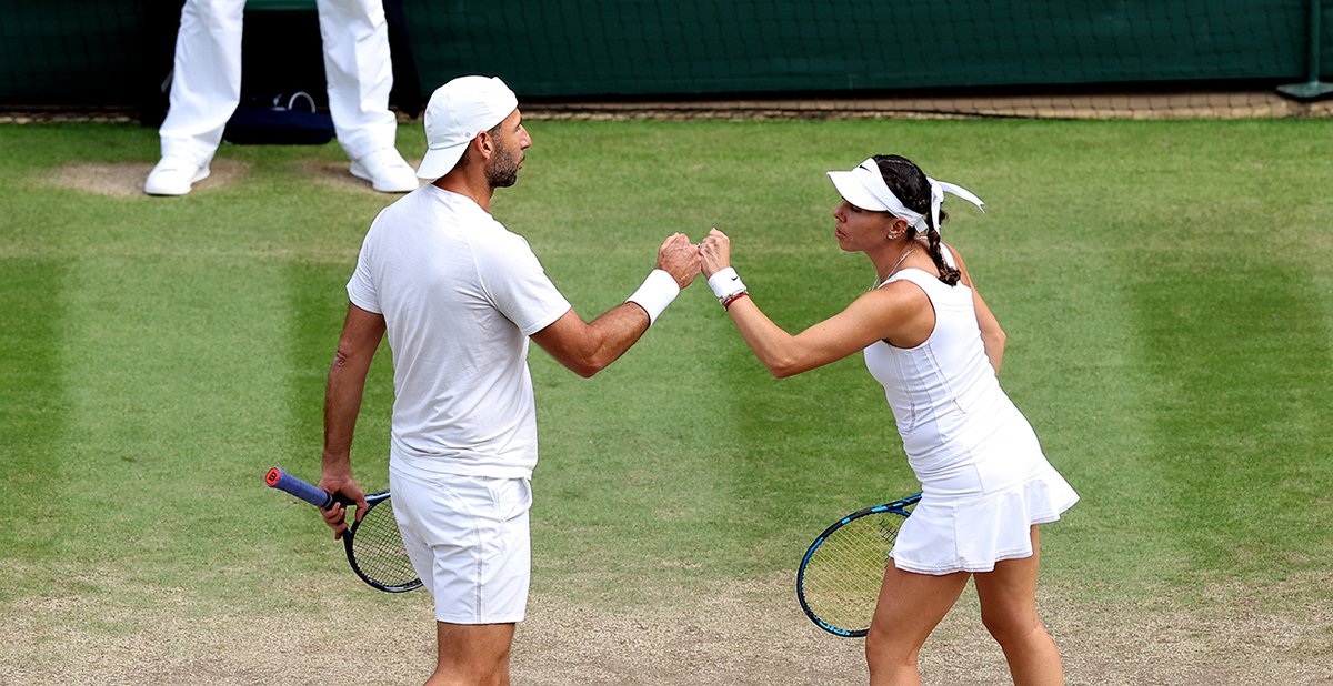 Giuliana Olmos y Santiago González hicieron historia esta tarde al convertirse en finalistas de dobles mixtos en Wimbledon, categoría en la que nunca había llegado una pareja mexicana a la final. ¡Historia pura para el tenis mexicano!