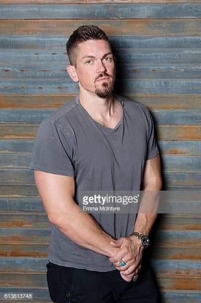 barbaravitali2's tweet image. Happy Birthday @stevehowey July 12,1977 #Reba #Shameless #SteveHowey