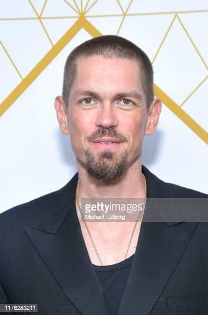 barbaravitali2's tweet image. Happy Birthday @stevehowey July 12,1977 #Reba #Shameless #SteveHowey