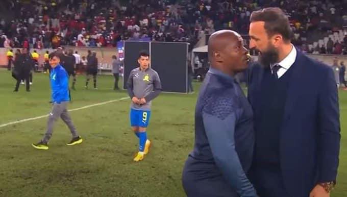 Jnrmuller1's tweet photo. Allende was minding his own business 😂😂 https://t.co/f16q2pmUZs