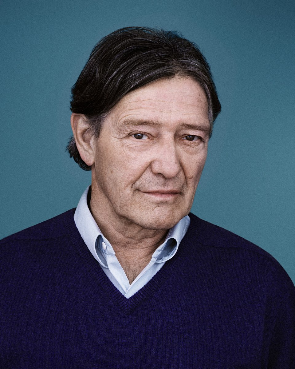 zomergasten's tweet photo. Acteur Pierre Bokma (Parijs, 1955) is de zesde Zomergast. Hij geldt als een van onze grootste acteurs. Hanneke Groenteman interviewt Pierre Bokma in ‘VPRO Zomergasten’ op 25 augustus, om 20.15 uur op NPO 2. Lees meer op: https://t.co/esg0IXyzBa https://t.co/fq8pas866p