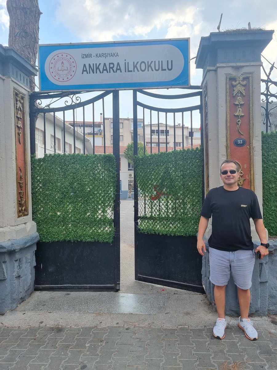 Yeni görevime başlarken, daha başarılı, mutlu ve huzurlu bir eğitim ortamı oluşturmak için sabırsızlanıyorum. Öğrencilerimizin potansiyellerini en üst düzeye çıkarmak ve onları geleceğe en iyi şekilde hazırlamak için el birliğiyle çalışacağız. <a href="/Karsiyaka_MEM/">🔻Karşıyaka İlçe Milli Eğitim Müdürlüğü</a> <a href="/kadirkadioglu35/">KADİR KADIOĞLU</a>