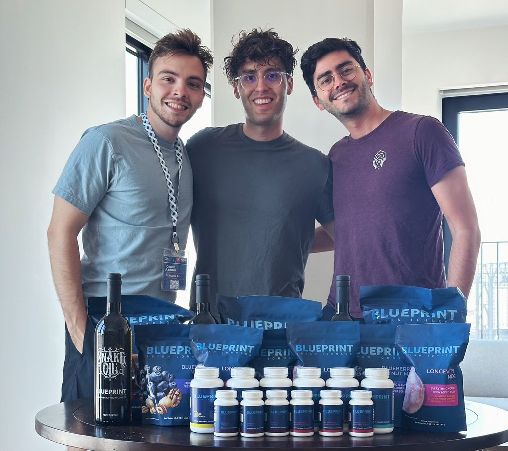 Code-roots tweet media