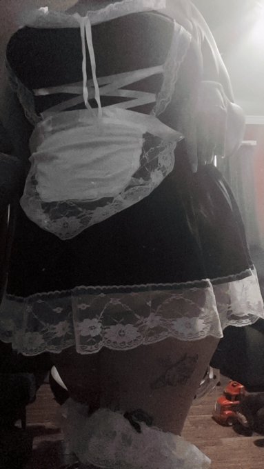 At your service 🙏🏻🧎🏻&zwj;♀️&zwj;➡️ https://t.co/LWd1e0XTpL<a href="/tag/newprofilepic"class="tags"><span>#newprofilepic</span></a>